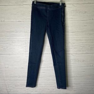 Levi’s flat front skinny jeans